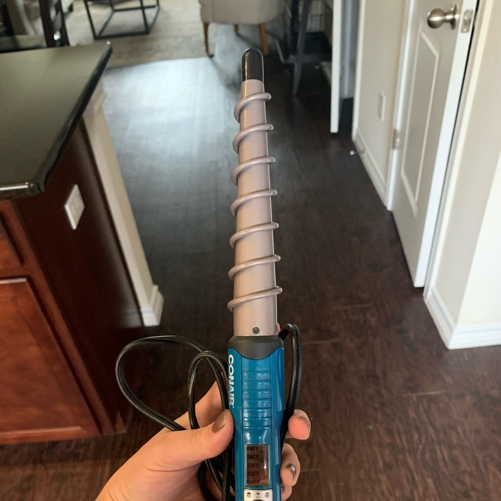 Conair YouSpiral curling iron